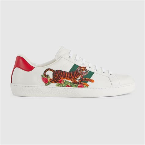 Gucci tiger shoes